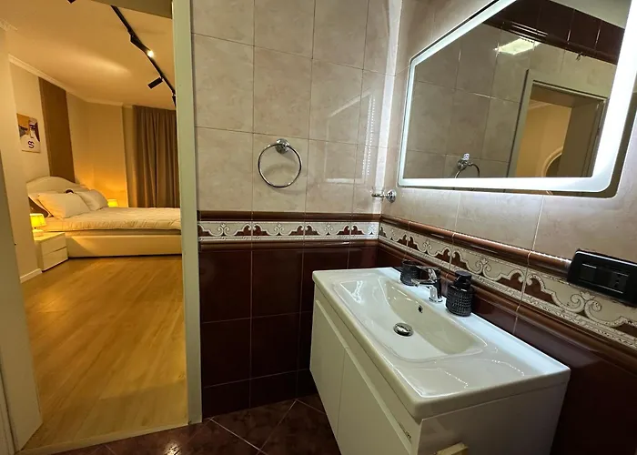 Comfort تيرانا